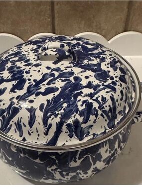 GOLDEN RABBIT Blue & White 2.5 Quart "Cobalt Swirl" Enamelware DUTCH OVEN /Lid